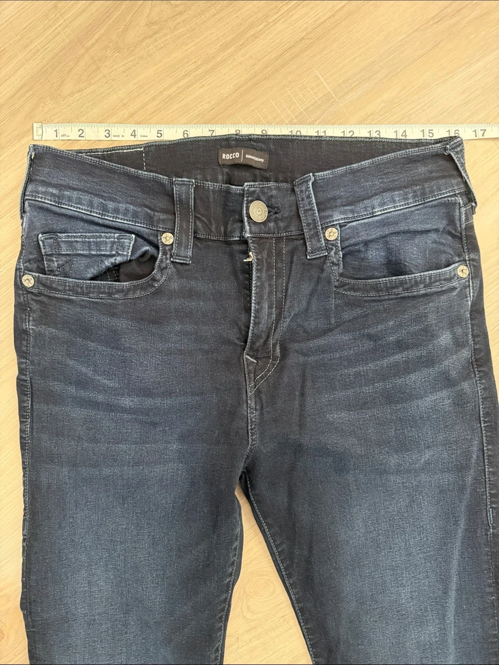 True Religion Dark Wash Rocco Relaxed Skinny Denim Jeans.  Sz 33